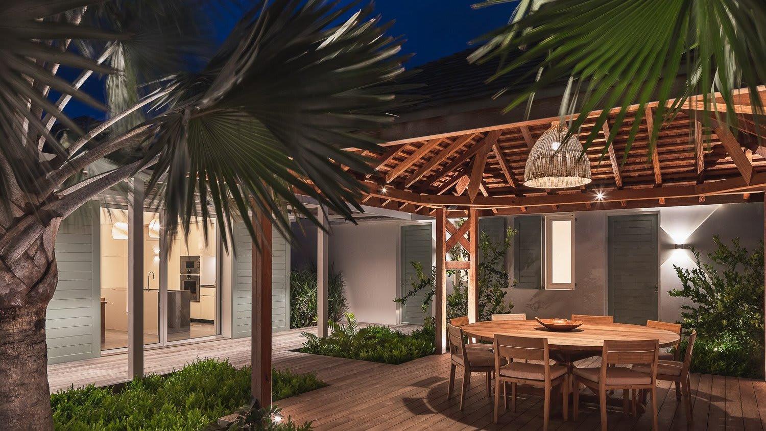 Ideally Located Prestigious Villa Toiny Exterior photo