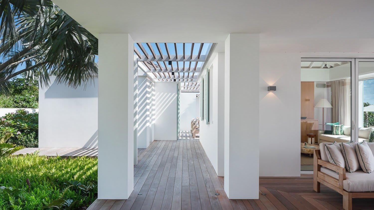 Ideally Located Prestigious Villa Toiny Exterior photo