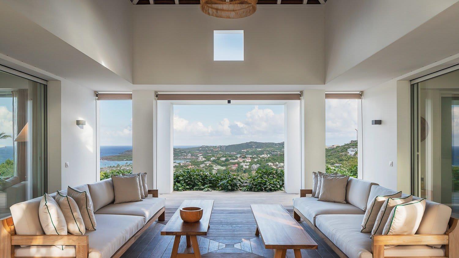 Ideally Located Prestigious Villa Toiny Exterior photo